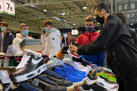 Près de 3.000 personnes ont participé ce dimanche à la Sneakermess. À la recherche d’une bonne affaire ou du modèle de leurs rêves à leur taille… et dans leur budget. (Photo: Paperjam)