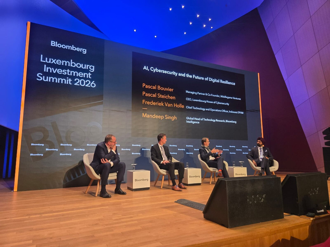 From left to right: Pascal Bouvier, Managing Partner and Co-Founder of Middlegame Ventures; Frederiek Van Holle, Chief Technology and Operations Officer at Indosuez – DPAM; Pascal Steichen, CEO of the Luxembourg House of Cybersecurity; and Mandeep Singh, Global Head of Technology Research at Bloomberg Intelligence. Photo: Paperjam