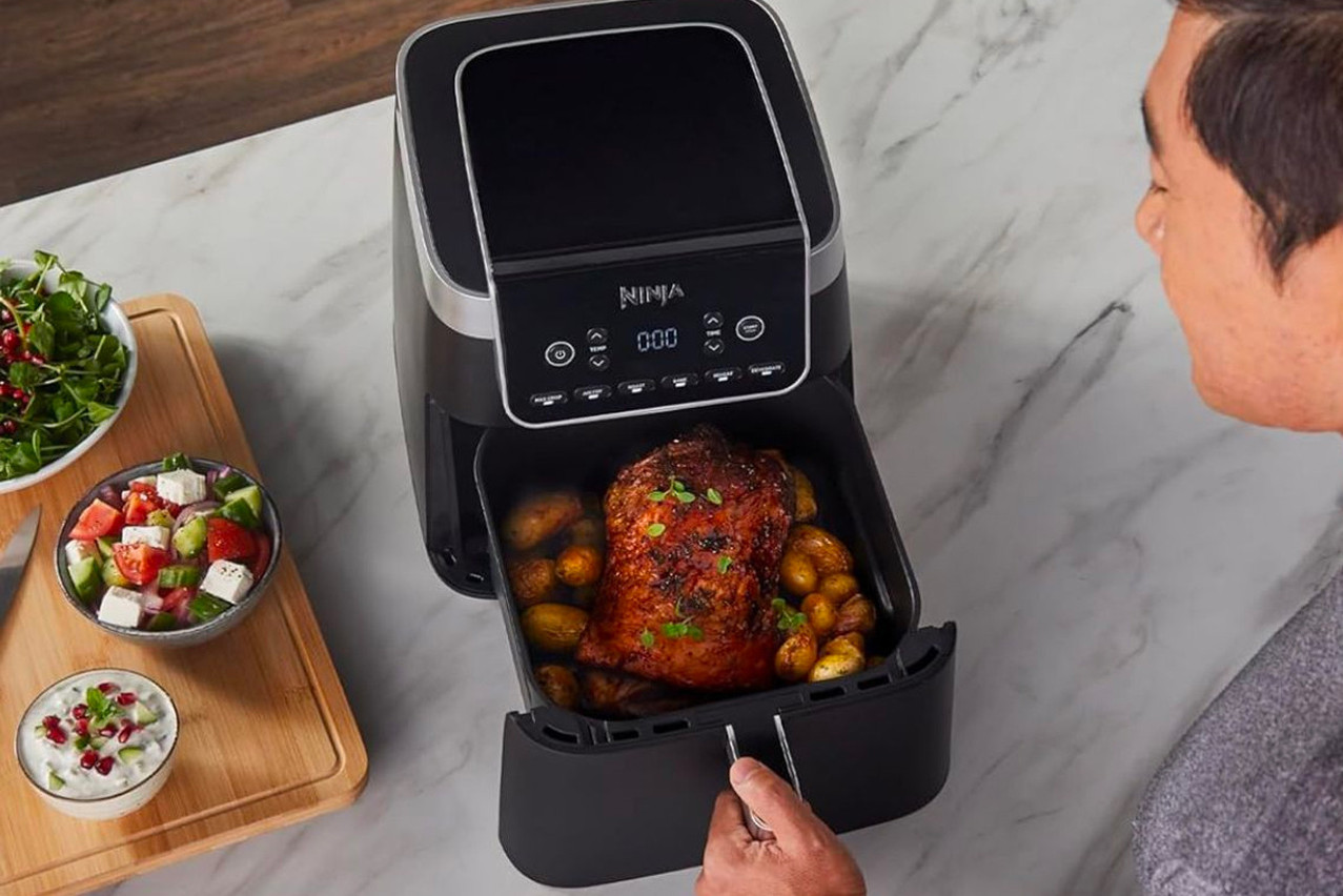 Airfryers, initially presented as healthy fryers, have become versatile and popular, buoyed by social networks, constant innovation and growing demand. In Luxembourg, their success continues unabated. Photo: Ninja