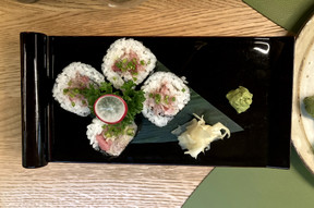 Makis with tuna tartar. Photo: Céline Coubray