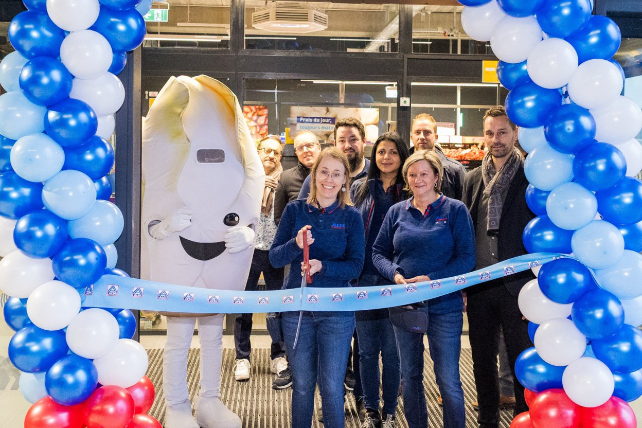 Inaugurated on Wednesday 3 December, the new Aldi shop covers more than 1,000 square metres. (Photo: Lieven Van Assche)