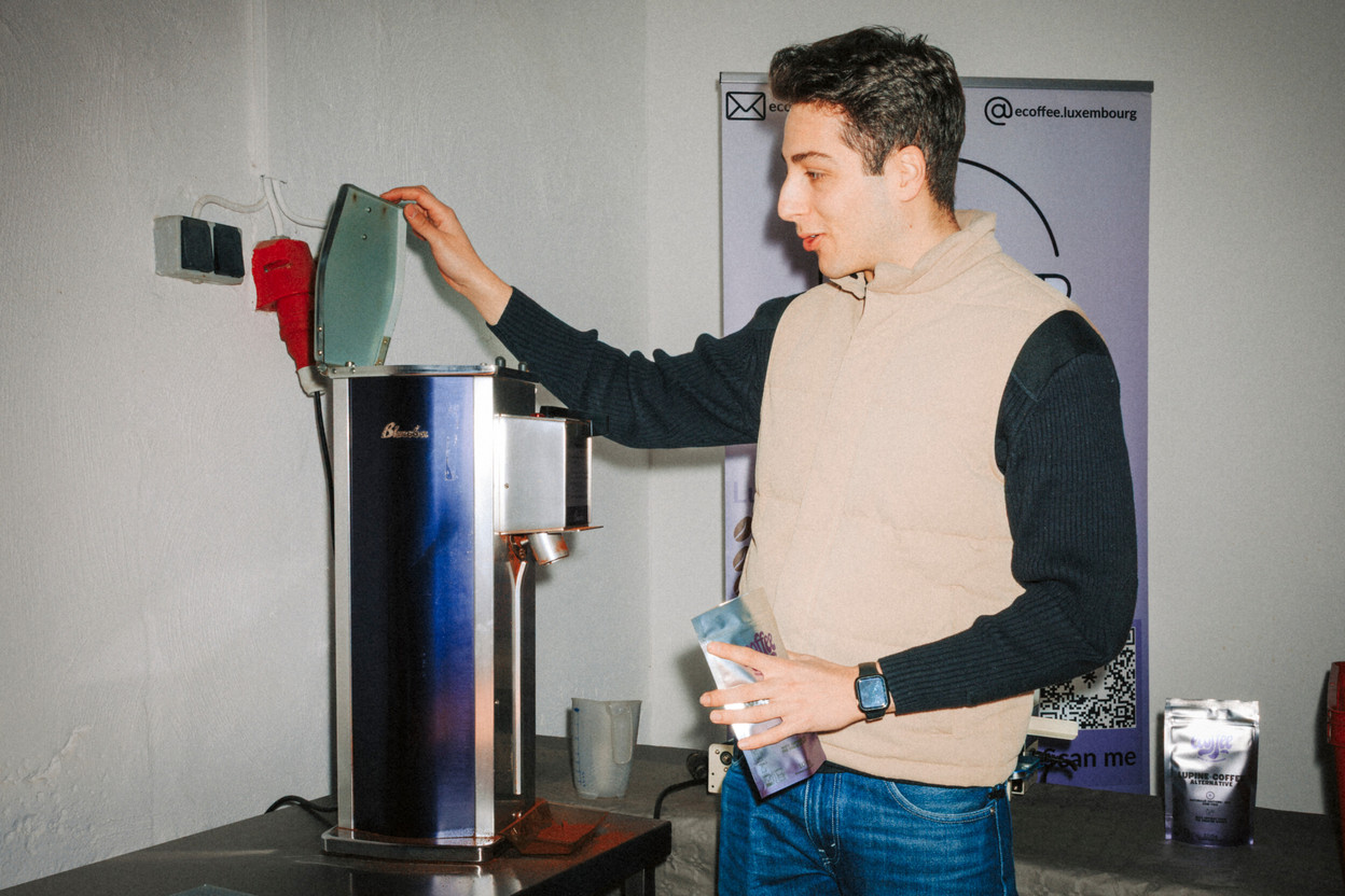 At 19, Alessio Calisti Thill is working to grow Ecoffee, a startup born as a student-run company and now focused on local lupin production. Photo: Julian Pierrot/Paperjam