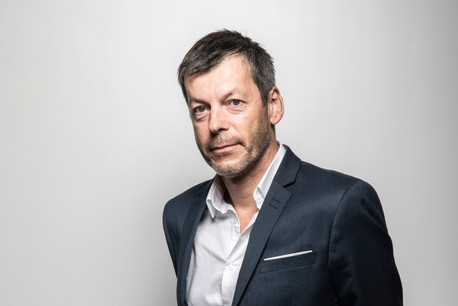 Alex Reding est galeriste et directeur de Luxembourg Art Week. (Photo: Jan Hanrion/Maison Moderne)