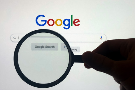 La nouvelle législation allemande pourrait empêcher l’autoréférencement, ou comment utiliser son propre système pour favoriser ses services au détriment des concurrents. (Photo: Shutterstock)