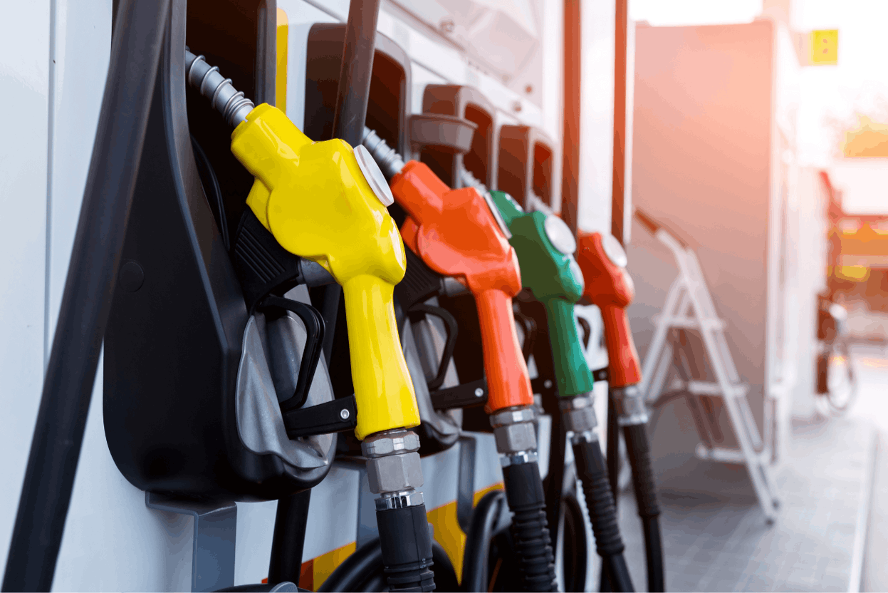The transport sector is evaluating several alternative fuels (LNG, BioLNG, HVO, electricity, hydrogen) to decarbonise its activities. Photo: Jost