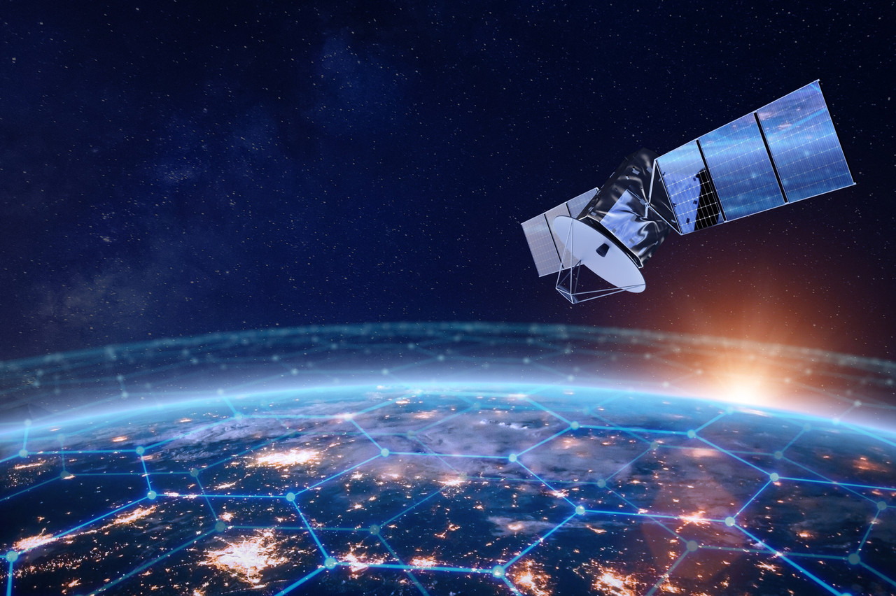 The Kuiper constellation is set to eventually include more than 3,200 satellites in low-Earth orbit. Photo: Shutterstock