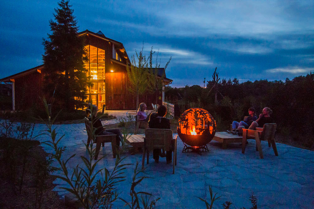 “Visitors have to leave the site in the evening, but those sleeping in these lodges can stay” Photo: Morgane Bricard