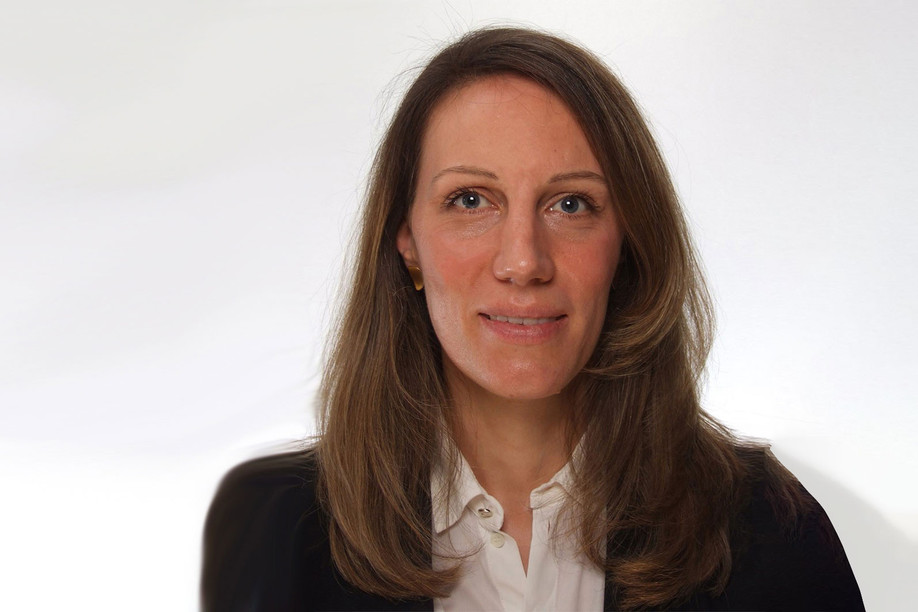 Anika Ratzmann Crestbridge