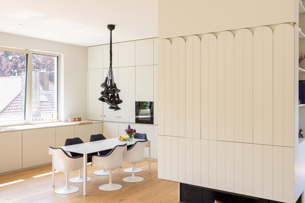 L’appartement de Türkan Dagli se situe dans un immeuble mixte.  (Photo: Romain Gamba/Maison Moderne)