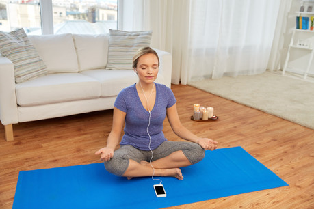 L’application Petit Bambou, basée au Luxembourg, propose plusieurs programmes de méditation. (Illustration: Shutterstock)