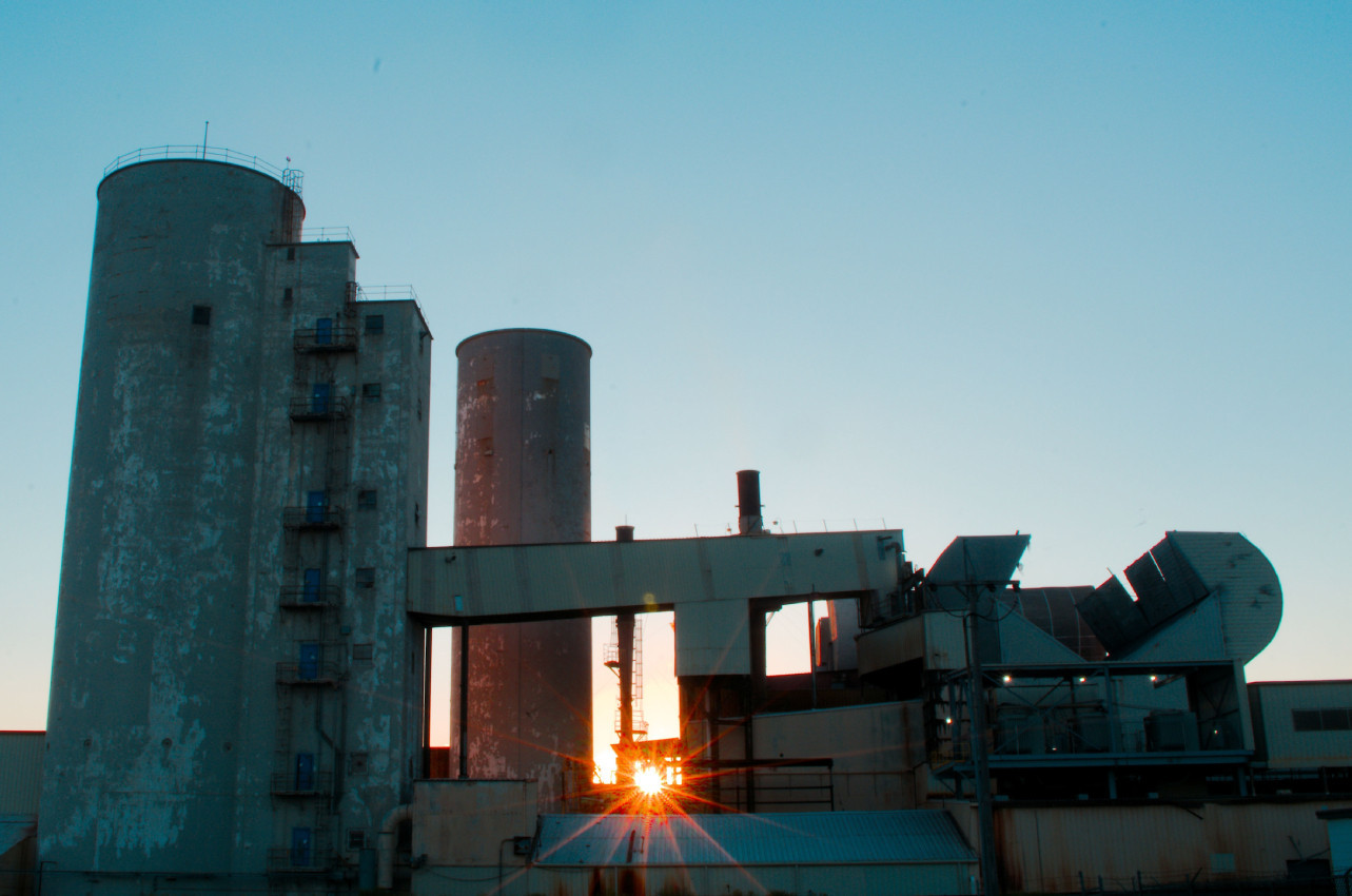 While the sun seems to be rising on the factories of the world leader in metal packaging, analysts point to the fragility of the company, and the small shareholders opposed to the recapitalisation have not said their last word. (Photo: Shutterstock)
