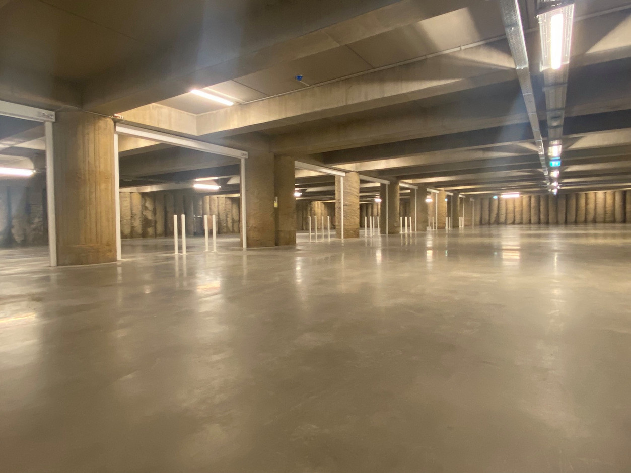 Le premier niveau du parking pourra aussi servir de lieu d’événement. Sa structure a été spécialement pensée dans cette optique. (Photo: Maison Moderne)