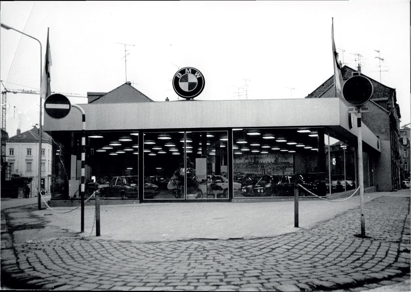 Arnold Kontz a commencé la commercialisation de voitures avec BMW. Ici, la concession rue Bender, terminée en 1971. (Photo: Arnold Kontz Group)