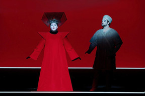 Le personnage de Turandot est joué en alternance par quatre sopranos différentes.  (Photo: Agathe Poupeney)