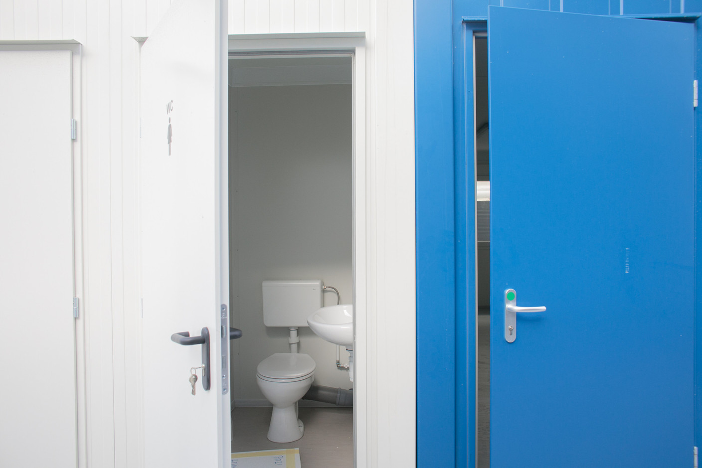 Sanitary facilities are located in containers  Photo: Matic Zorman / Maison Moderne