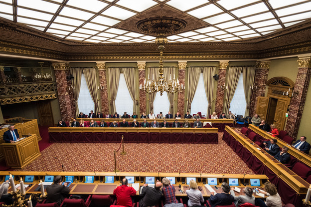 Les députés ont de nouveau voté l’assouplissement de la loi Covid. Il vise à adapter les délais d’isolement et le régime 2G+. (Photo: Mike Zenari/Archives)