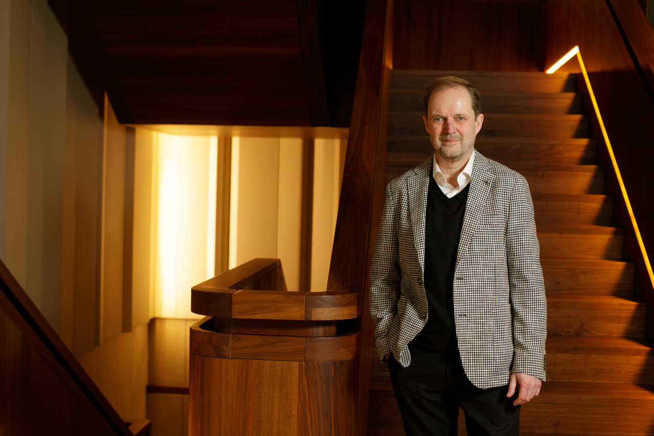 Responsable Banques et Captives au sein du département Grands comptes et risques spéciaux de Foyer, Kris Van Roye est aussi en charge du dossier cyber. (Photo: Matic Zorman/Maison Moderne)