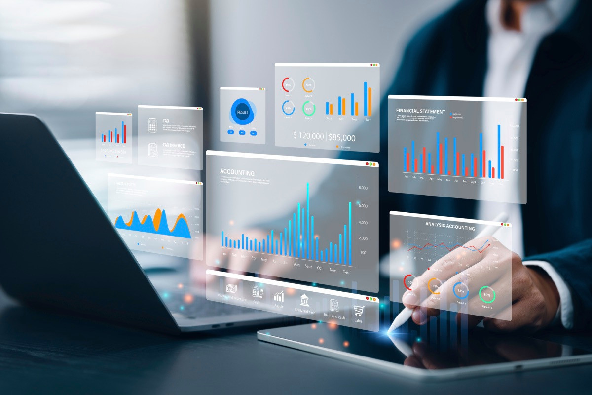 Corporate treasurers are doubly at risk: not only do they have to provide their company with cash and finance, but they must also avoid losing efficiency and embrace technology. Photo: Shutterstock