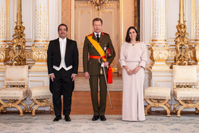 Hernán Enrique Ponce Aray, the new ambassador for Ecuador, and his wife meet with Grand Duke Maison du Grand-Duc