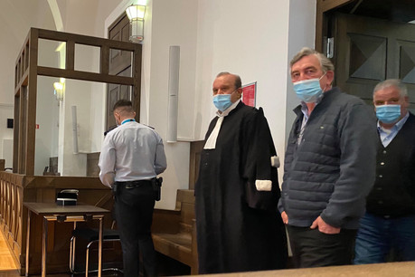 Me Hervé Temime, devant Flavio Becca, au moment de plaider la défense de son client, face à une accusation pour laquelle il n’y a rien, a-t-il dit à plusieurs reprises. (Photo: Paperjam)