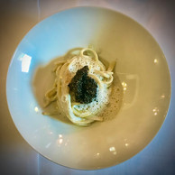Spaghettis à la chitarra et caviar. (Maison Moderne)