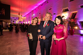 John Parkhouse (PwC), son épouse et Lihong Zhou (Bank of China) ((Photo: Nader Ghavami))