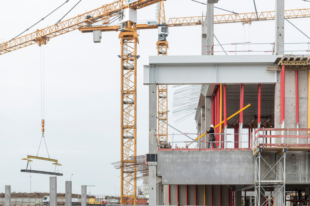 The volume of home loans granted in May 2024 was nearly 6% lower than a year ago, data from the Luxembourg Central Bank shows. Photo: Anthony Dehez / Maison Moderne