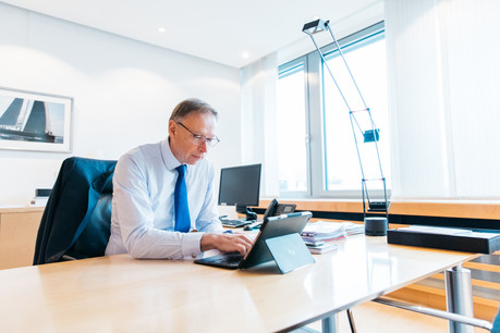 Geoffroy Bazin, président du comité exécutif de BGL BNP Paribas, travaille pour partie dans son bureau au siège de la banque, situé au Kirchberg. (Photo: Edouard Olszewski/archives)