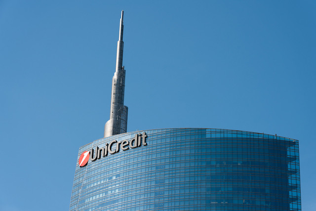La première banque italienne veut augmenter les dividendes pour l’actionnaire. (Photo: Shutterstock)