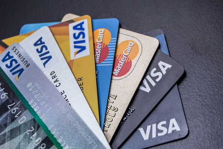 L’Europe craint de ne plus avoir le contrôle des systèmes de paiement. Le projet vise la mainmise de Visa et Mastercard. (Photo: Shutterstock)