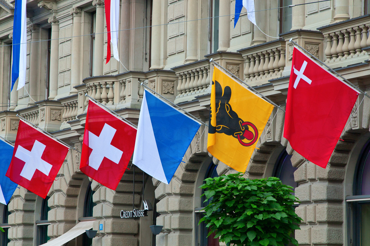 Assez conservatrices jusqu’ici, les banques suisses intègrent les produits en crypto dans leur réflexion. Voire leur déploiement d’ici trois ans. (Photo: Shutterstock)