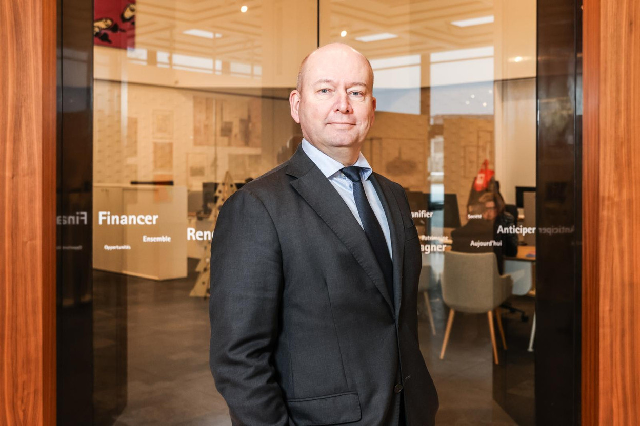 Olivier Gorin, Chief Transformation Officer et membre du Comité exécutif, nous explique les raisons et les effets de ce changement d’envergure pour la banque et ses clients. crédit photo : Marie Russillo (Maison Moderne)