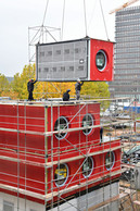 Tout est préfabriqué, sur le site, seul l’assemblage se fait. ((Photo: Fonds Belval) )