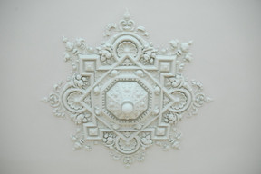 Détail du plafond. (Photo: Matic Zorman/Maison Moderne)