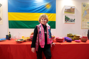 Head of Rwanda stand Luisella Moreschi mentions that people return every year. The stand’s products include coffee and tea, as well as quality handmade baskets made by Rwandan women. Matic Zorman / Maison Moderne