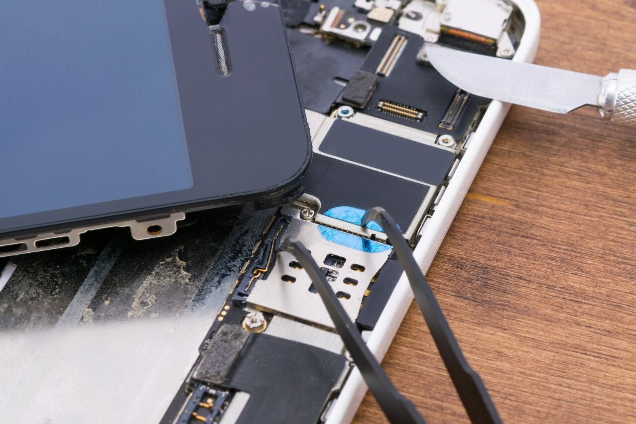 Oekotopten.lu has added a new index to its comparison tool to help consumers choose models that are easier to repair. (Photo: Shutterstock)