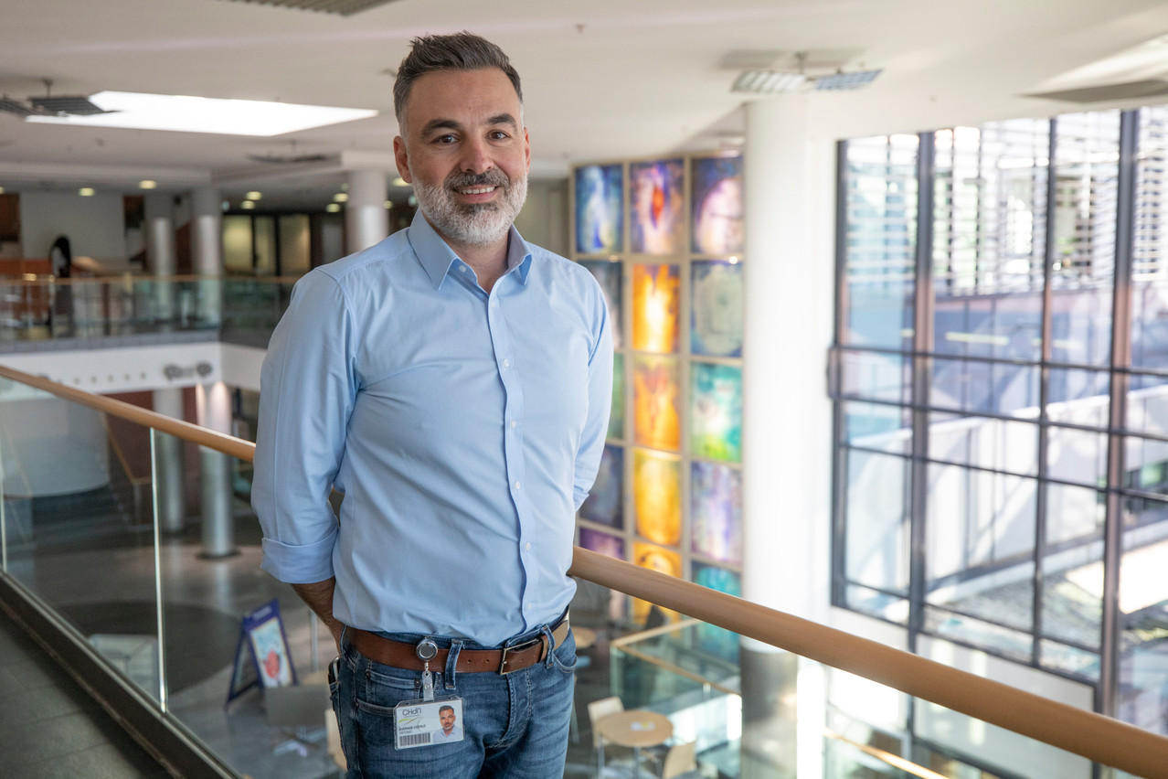 Antonio Andrade, middle manager of the Care Directorate, head of intensive care and crisis member at CHdN. (Photo: Guy Wolff/Maison Moderne)