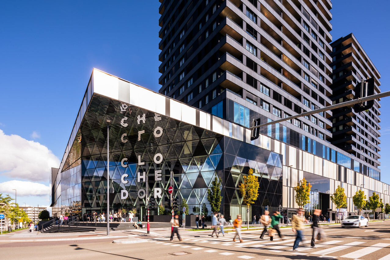 Signage layout, customer flow and wayfinding: nothing is left to chance at La Cloche d’Or. (Photo: Nhood/Arnault de Giron)