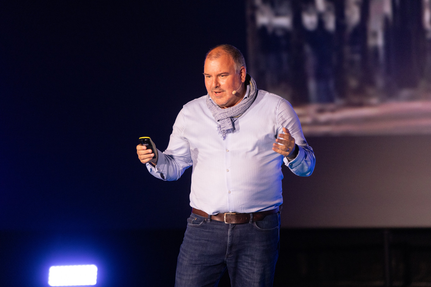 Joel Walker (The Knowledge Group), speaking at the 10x6 Expat Rockstars event organised by the Paperjam Club at Kinepolis Kirchberg, 19 September 2024. Photo: Eva Krins/Maison Moderne