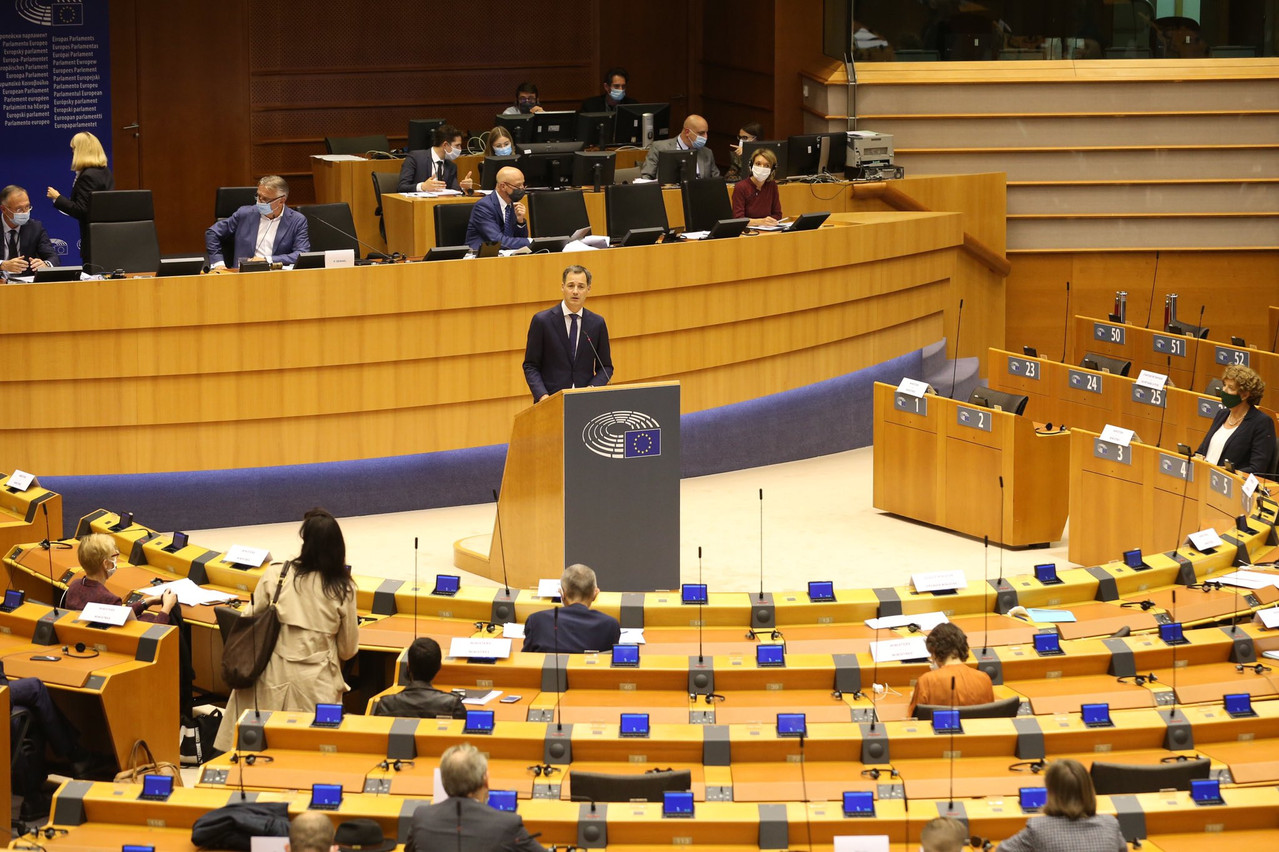 C’est au sein de l’hémicycle européen que le nouveau Premier ministre a présenté sa déclaration gouvernementale. (Photo: Twitter)