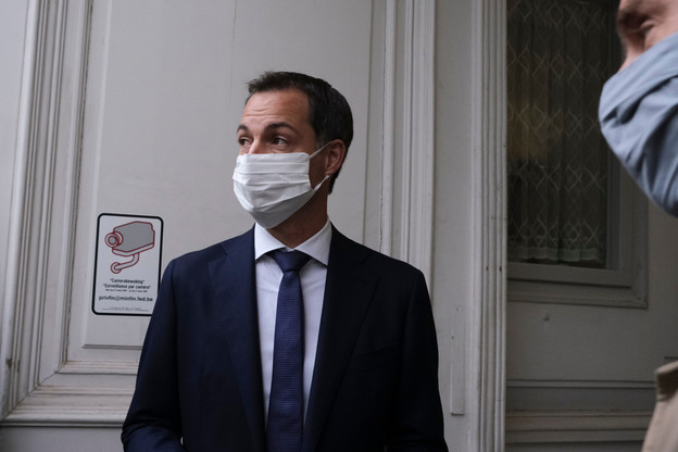 Après de longues heures de réunion, le Premier ministre belge Alexander De Croo a pu annoncer que des arbitrages avaient été trouvés entre les membres du Codeco. (Photo: Shutterstock)