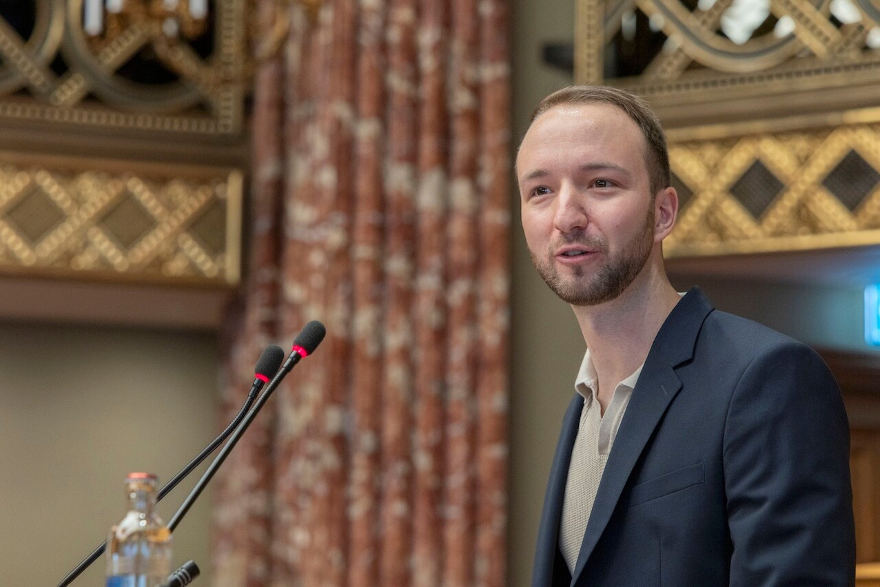In a political landscape often accused of lacking clarity, Ben Streff wants to build his identity around a simple promise: to speak clearly and take concrete action. (Photo: Parliament)