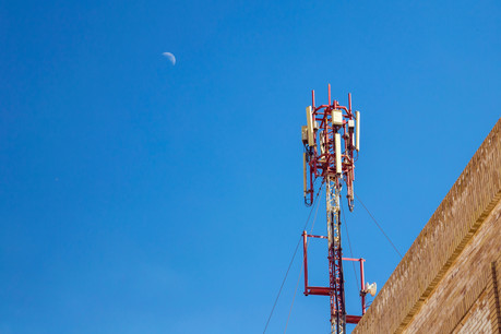 Au-delà de la dimension purement technique du déploiement de la 5G, le Premier ministre Xavier Bettel a beaucoup insisté sur l’attention portée à la protection de la santé. (Photo: Shutterstock)