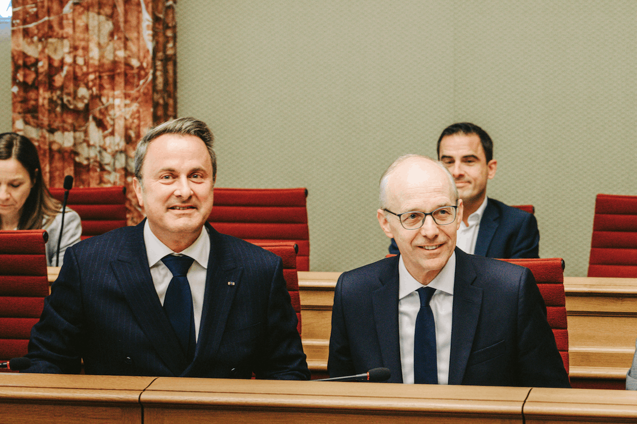 The latest Politmonitor survey confirms the gap in political capital between the two leading figures in the executive: Xavier Bettel retains a clear lead in popularity, whilst Luc Frieden remains outside the top 10. (Photo: Julian Pierrot/Paperjam)