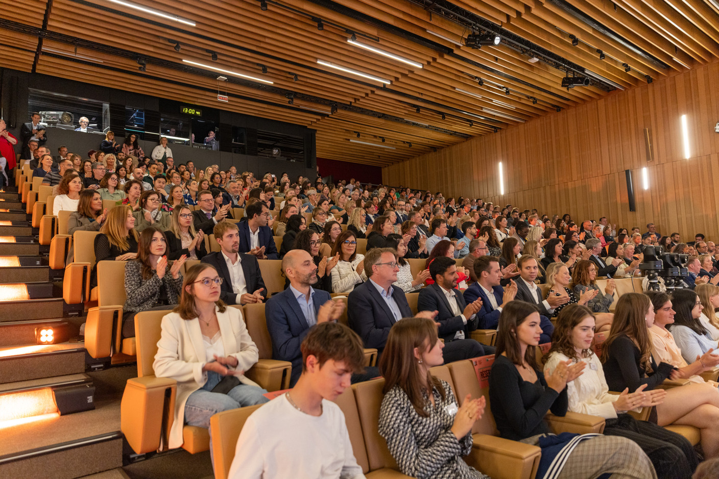 Environ 600 collaborateurs ont participé à cette rencontre, dans l’auditorium du bâtiment oKsigen de la banque.  (Photo: Romain Gamba/Maison Moderne)