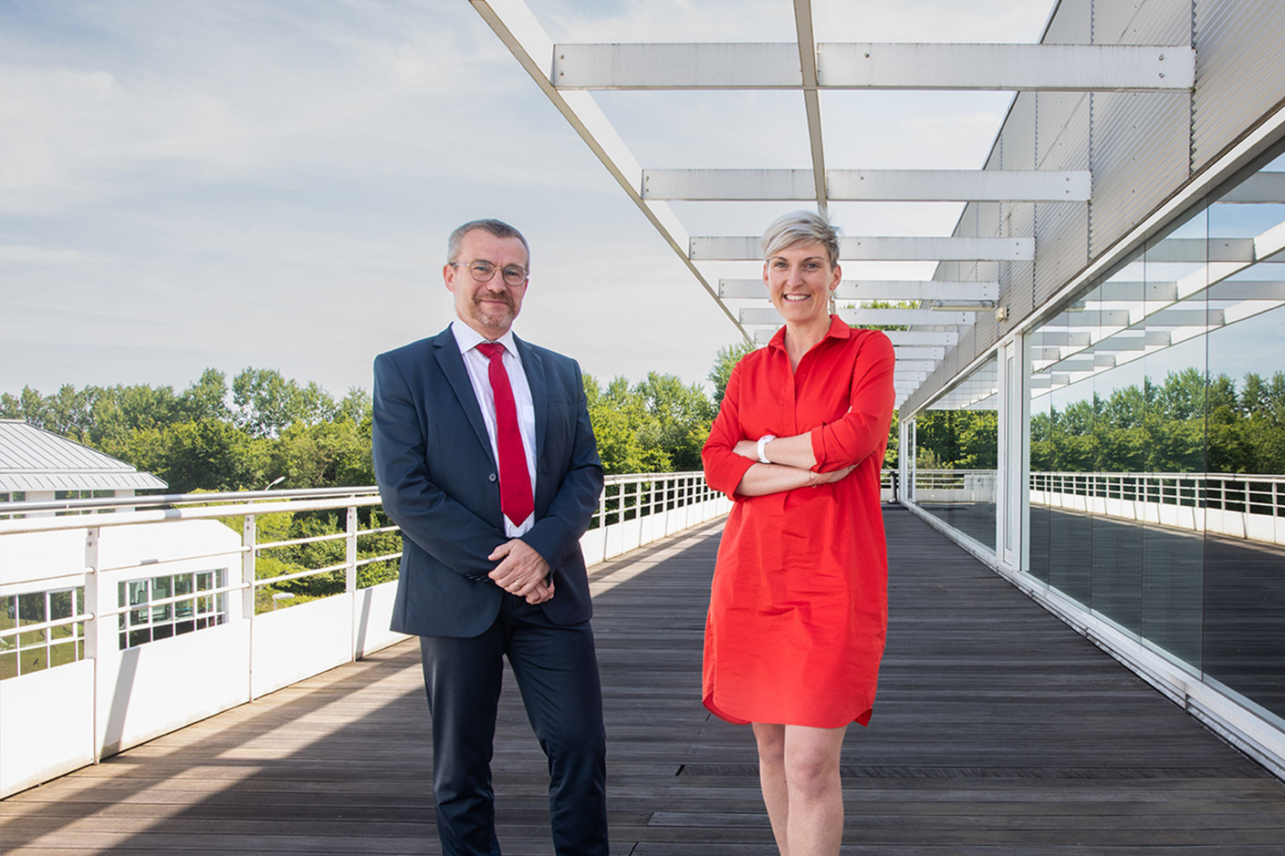 Joël de Marneffe et Anne-Lise Demortier reviennent sur les changements qu’implique l’application d’un Crédit d’Impôt Énergie sur le calcul des salaires.  (photo Eva Krins / Maison Moderne)