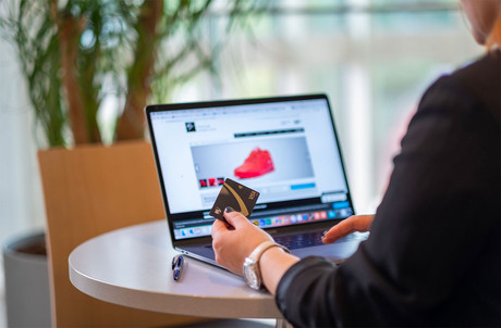Jusqu’à présent, la Bil faisait appel aux services de Mastercard et de Visa, et a décidé de se passer du premier pour «simplifier» sa gamme. (Photo: Bil)