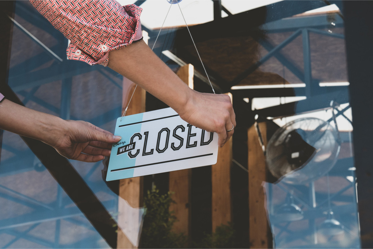 Le Covid-19 a déjà contraint des entrepreneurs à cesser leur activité, mais la vague des faillites est surtout attendue après la rentrée de septembre. (Photo: Shutterstock)
