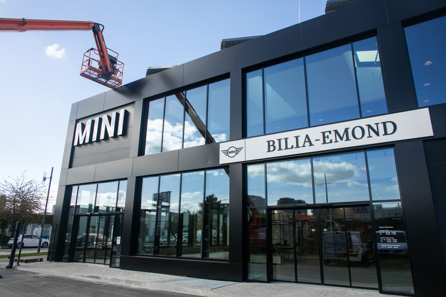 The car dealership is moving into a brand new 24,500m2 space.    (Photo: Matic Zorman/Maison Moderne)