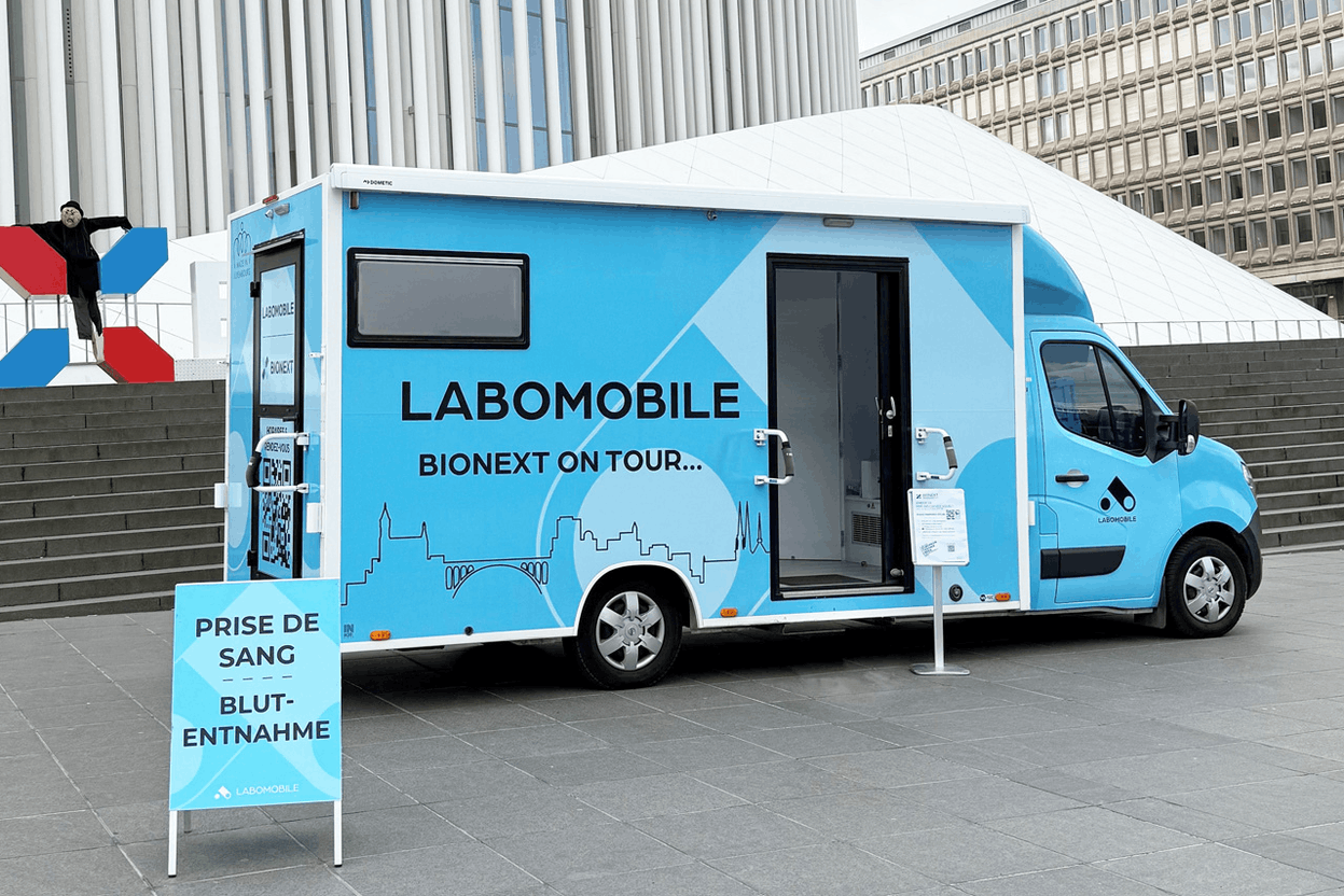 As in previous editions,  Bionext  is also organising additional  Labomobile  standby sessions. They will take place at the Philharmonie, the University of Esch Belval and the Place de la Gare in Luxembourg City. Photo: Service Communication Bionext